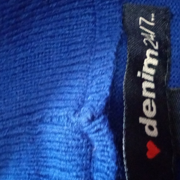 Elegant Royal Blue Lace Inset Sweater NWOT Size 30/32 - Picture 9 of 9